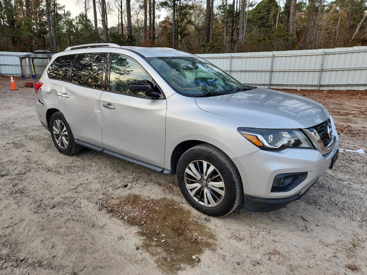 NISSAN PATHFINDER S