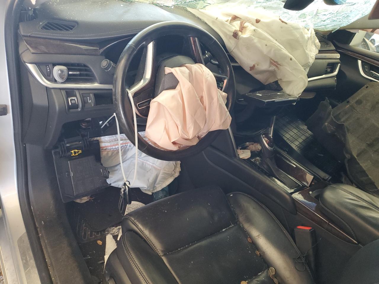 CADILLAC XTS LUXURY COLLECTION