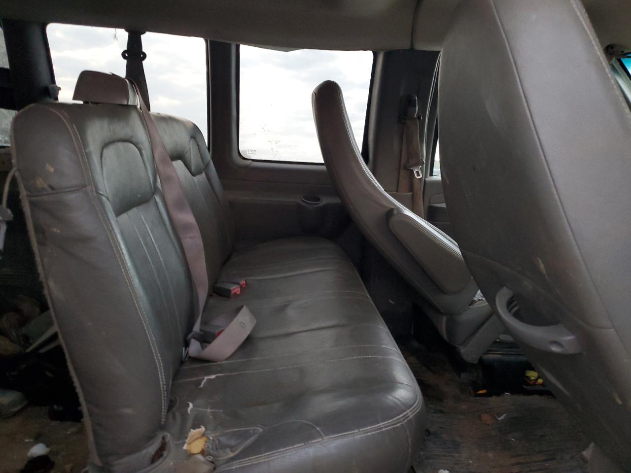 CHEVROLET EXPRESS LS