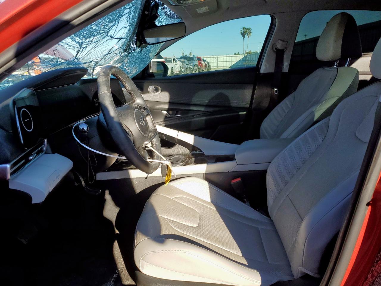 HYUNDAI ELANTRA LIMITED