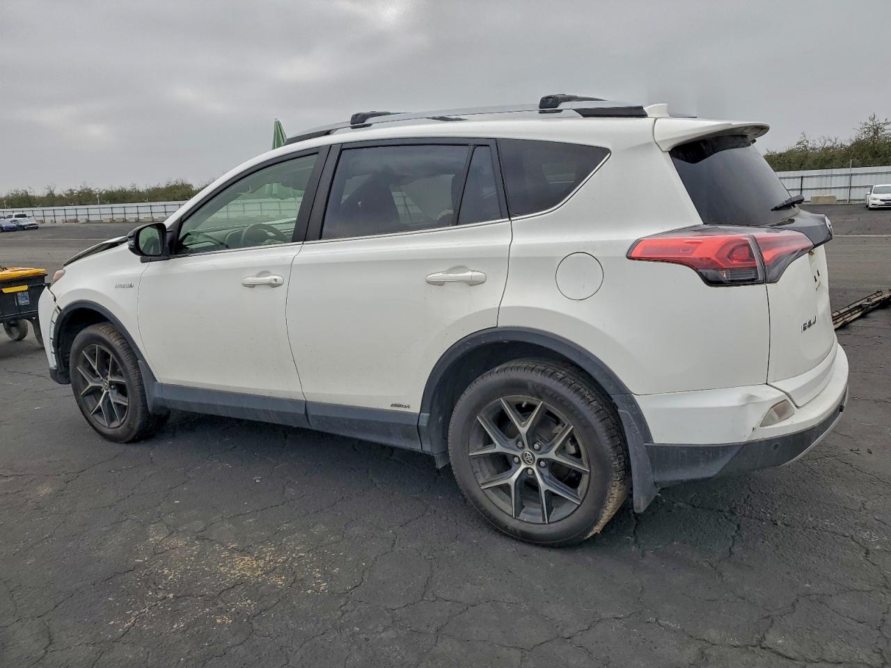 TOYOTA RAV4 SE