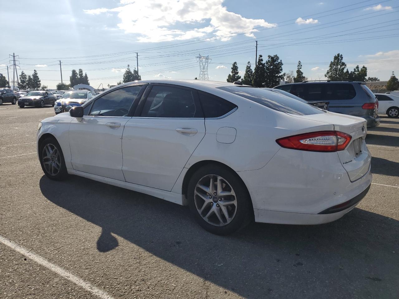 FORD FUSION SE