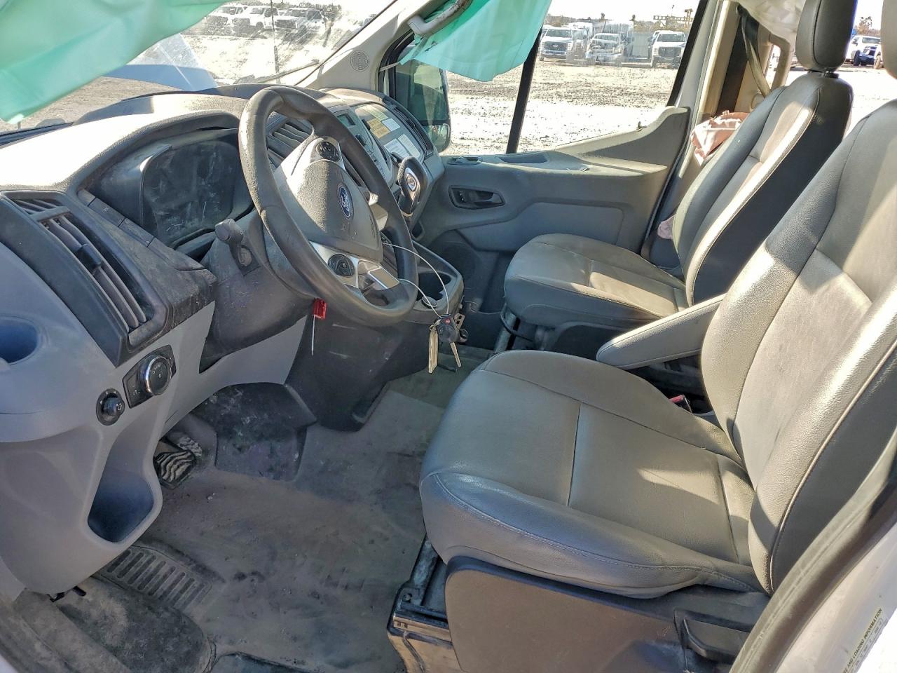 Lot #3312556814 2018 FORD TRANSIT T-