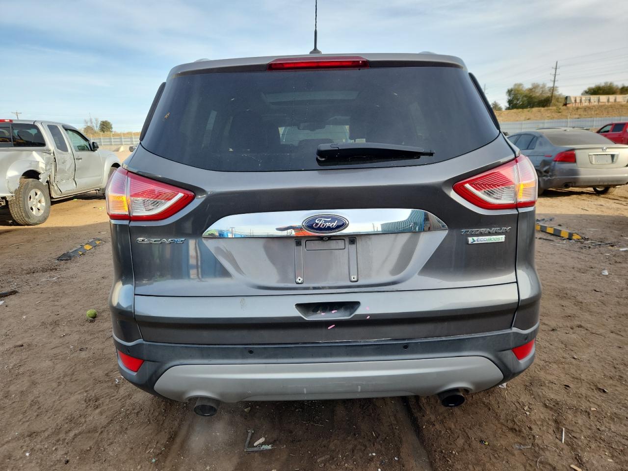 FORD ESCAPE TITANIUM