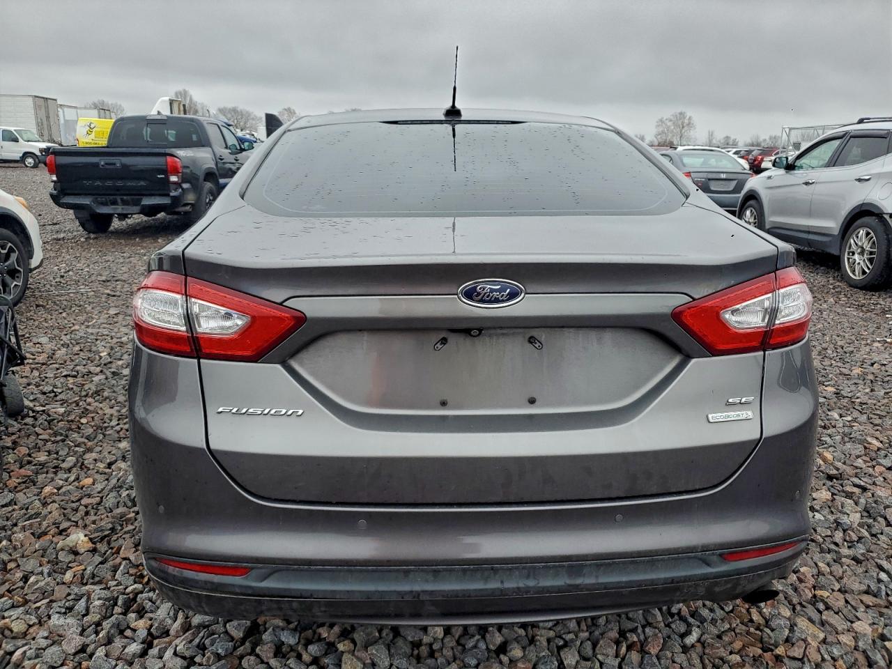 FORD FUSION SE