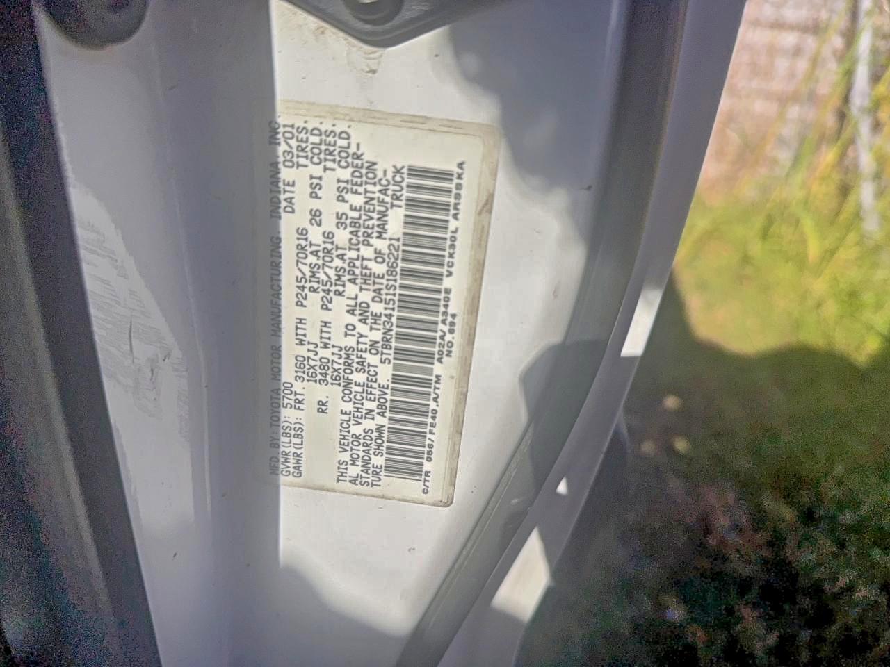 Lot #3297155487 2001 TOYOTA TUNDRA ACC