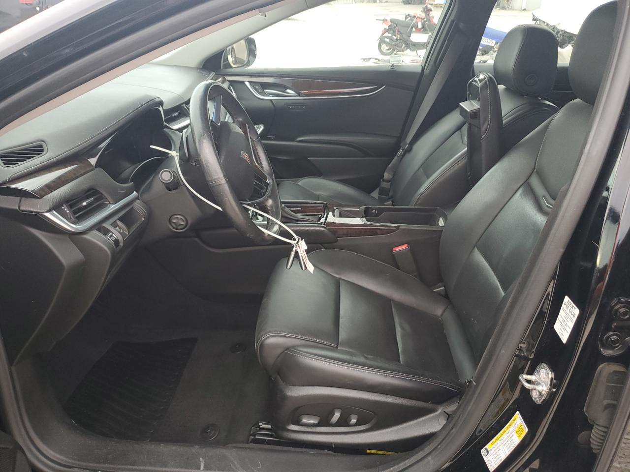 CADILLAC XTS LUXURY COLLECTION