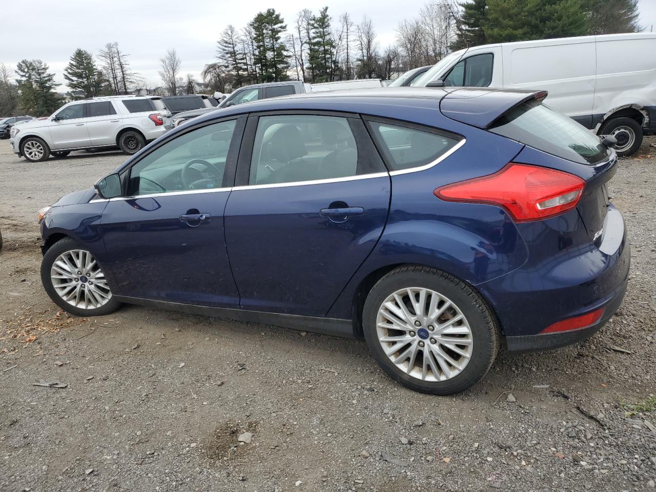 FORD FOCUS TITANIUM