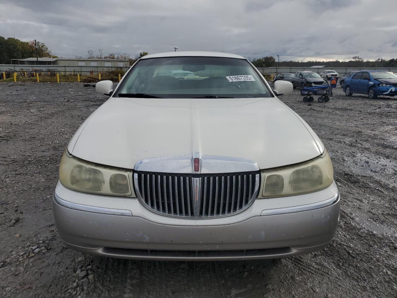 Lot #3284029846 2002 LINCOLN TOWN CAR S