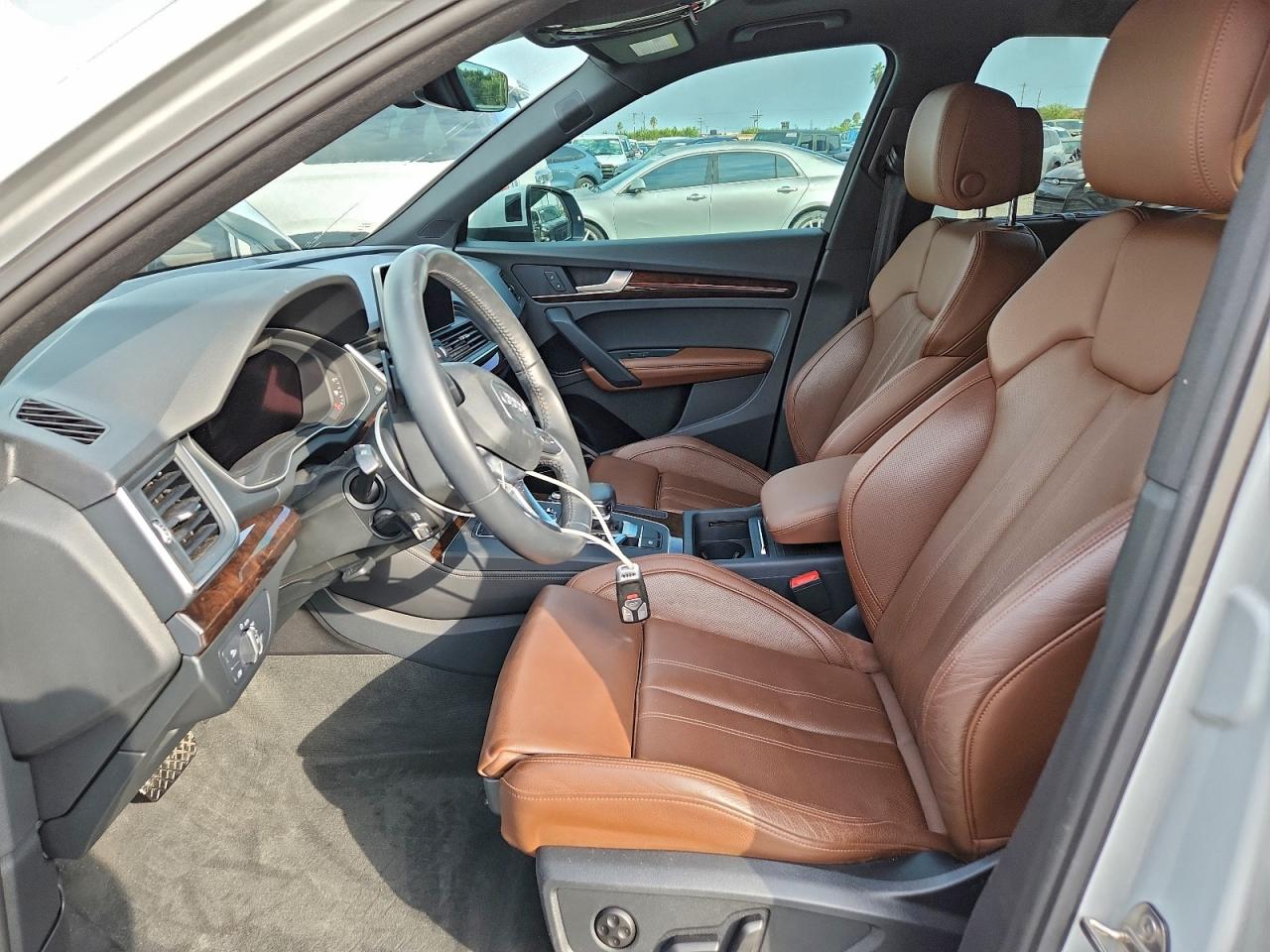 AUDI Q5 PREMIUM PLUS