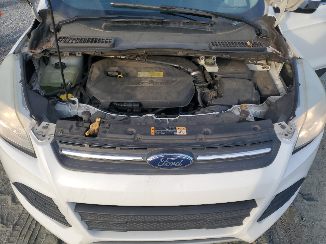 FORD ESCAPE SE