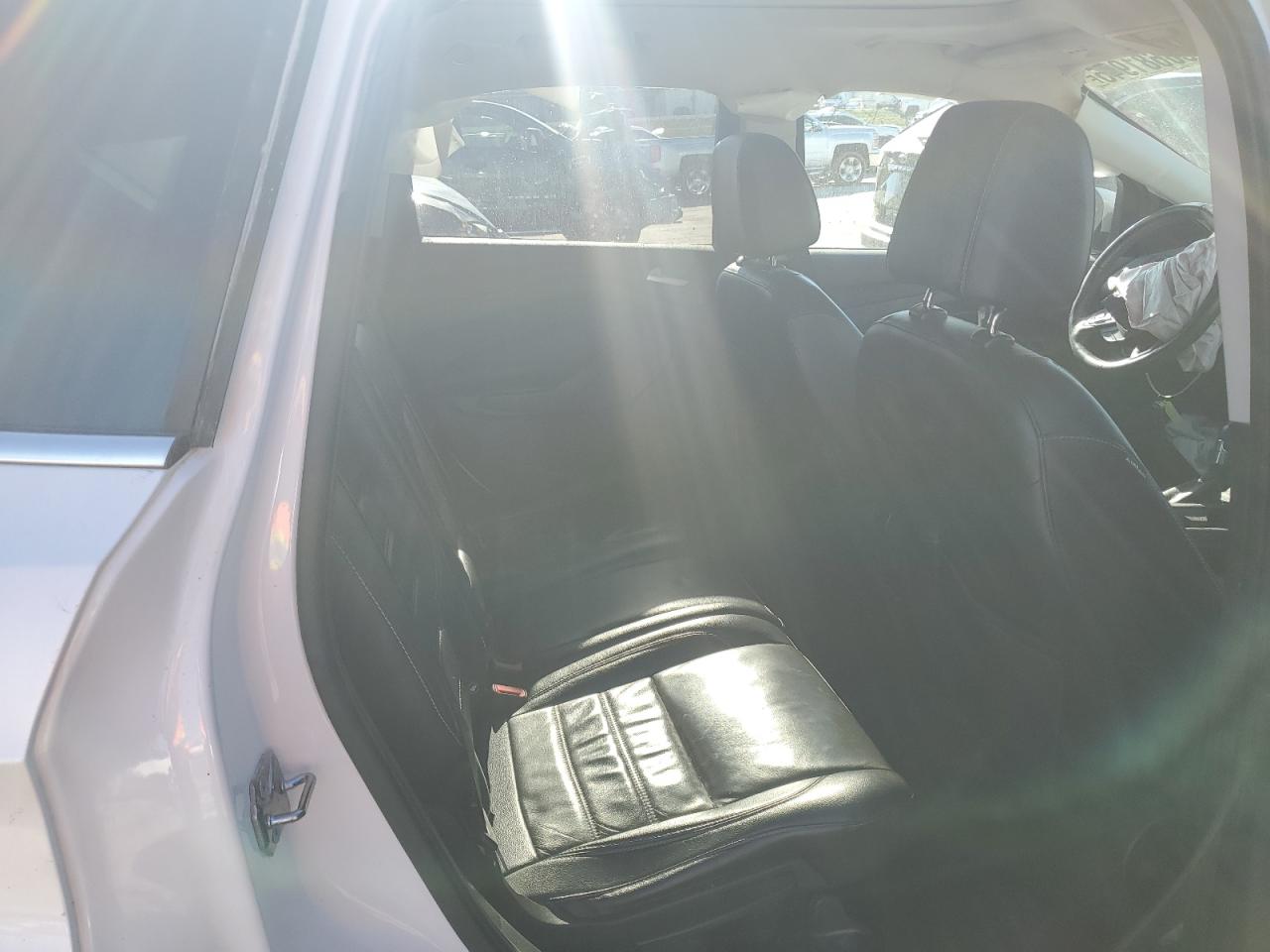 FORD ESCAPE TITANIUM