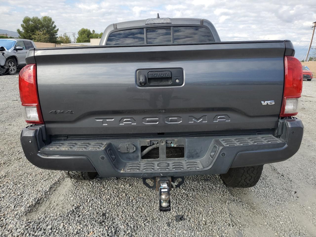 TOYOTA TACOMA DOUBLE CAB