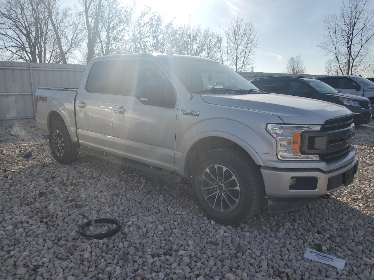 FORD F-150 SUPERCREW