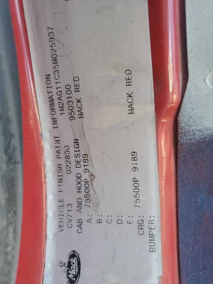 Lot #3291252005 2005 MACK 700 CV700