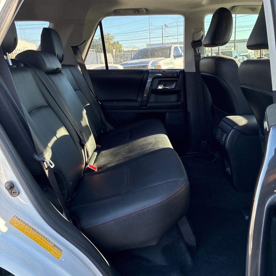 TOYOTA 4RUNNER SR5 PREMIUM