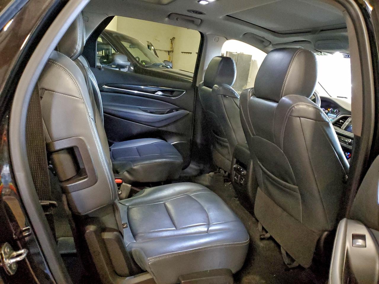 BUICK ENCLAVE ESSENCE