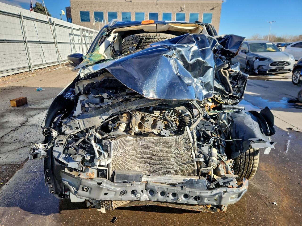 FORD ESCAPE TITANIUM