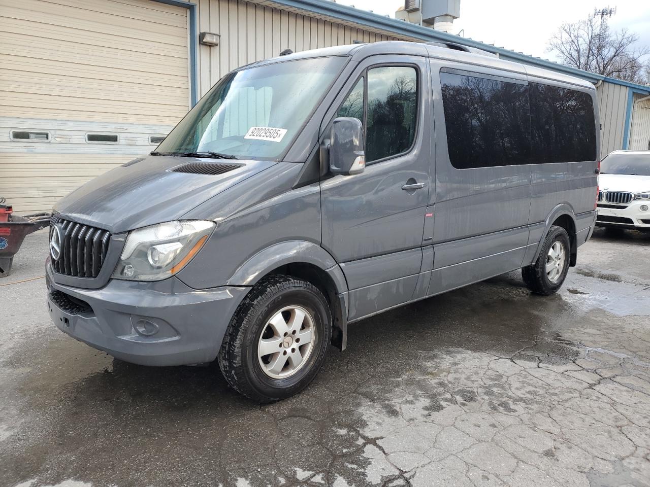 MERCEDES-BENZ SPRINTER 2500