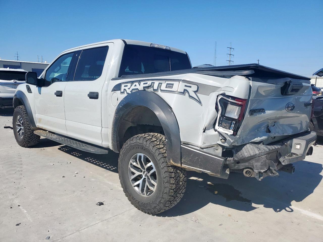 FORD F-150 RAPTOR