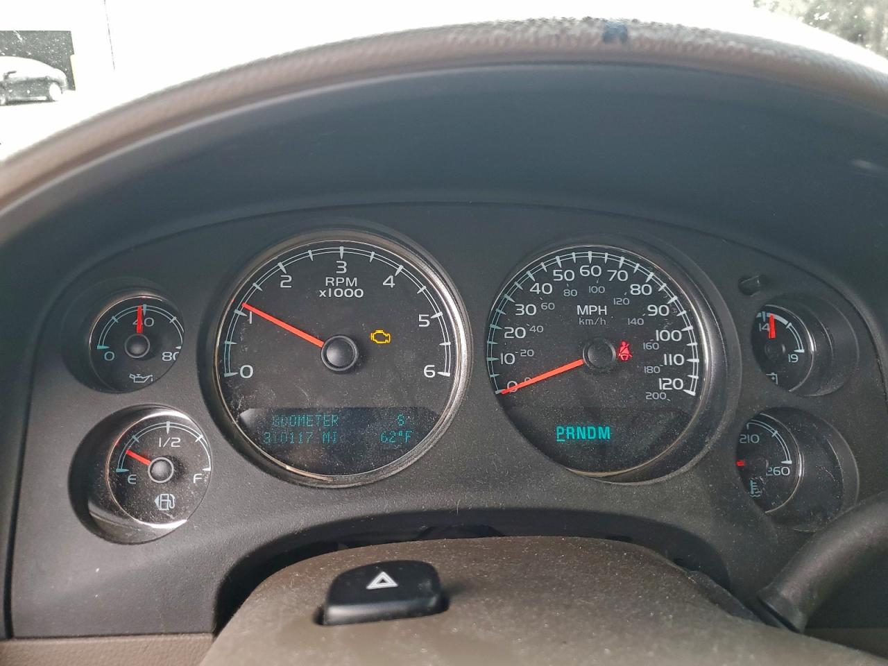 CHEVROLET SUBURBAN C1500 LT