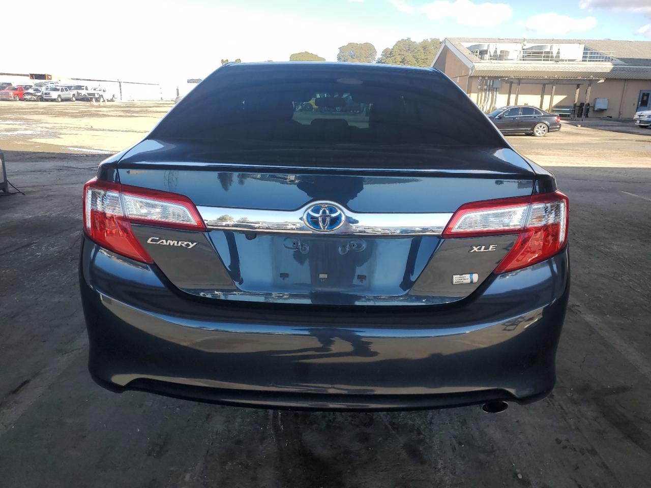 TOYOTA CAMRY HYBRID