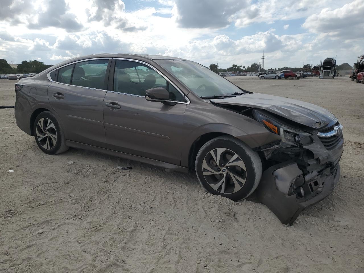 SUBARU LEGACY PREMIUM