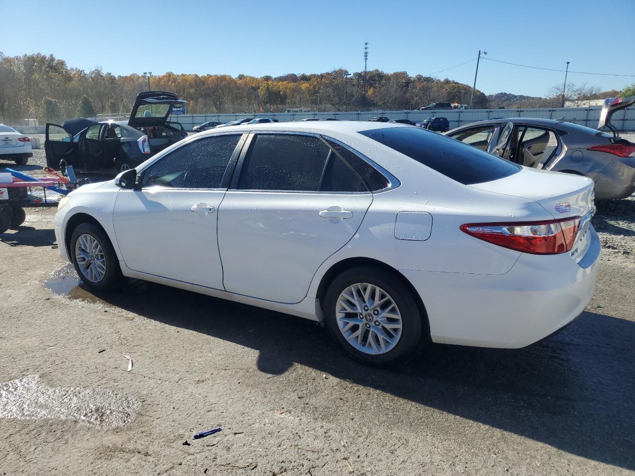 TOYOTA CAMRY LE