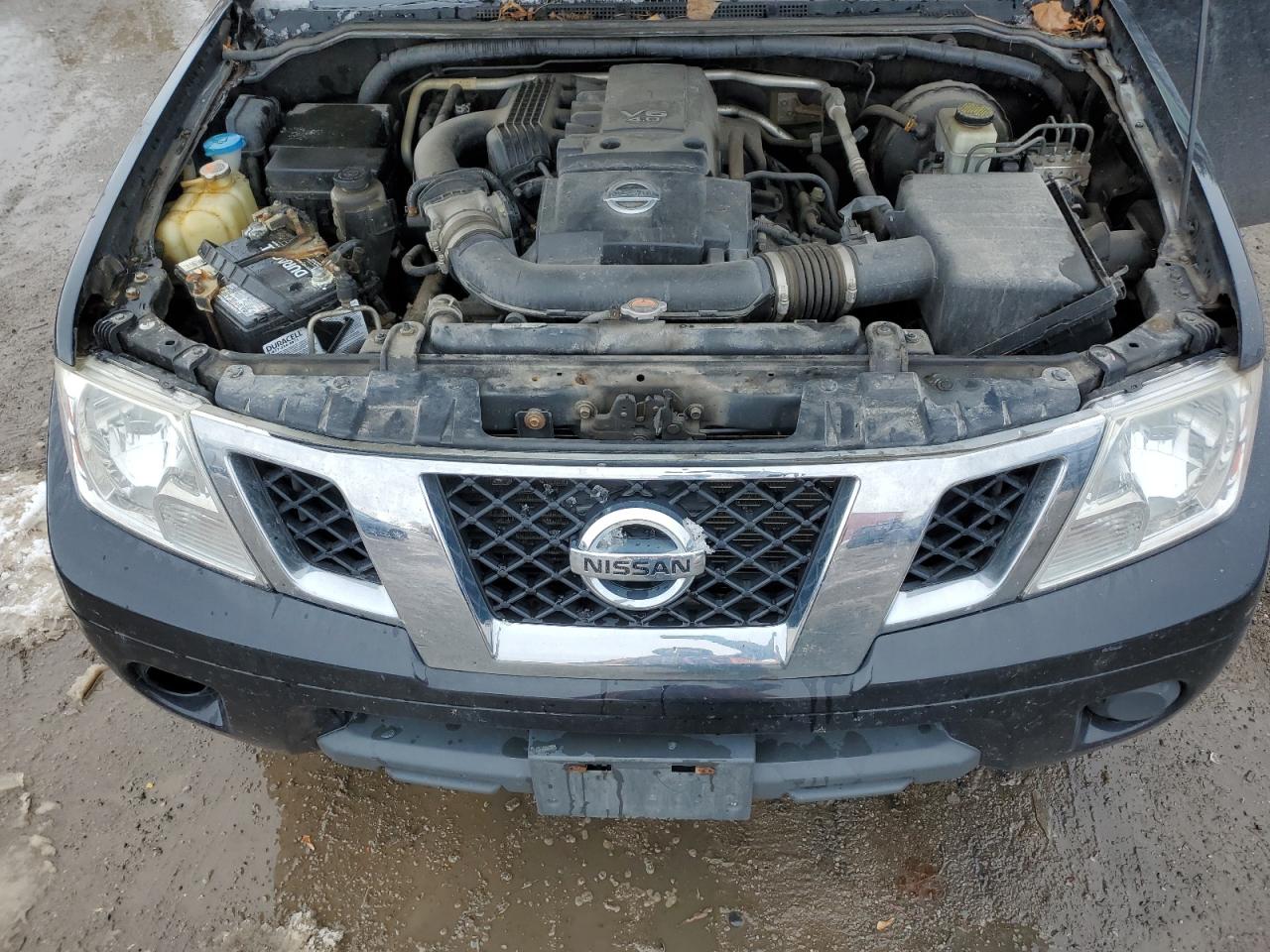 NISSAN FRONTIER SV