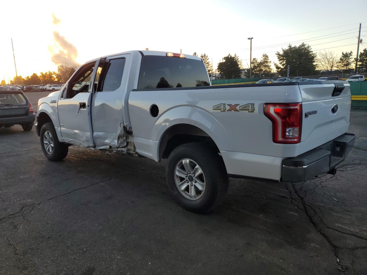 FORD F-150 SUPER CAB