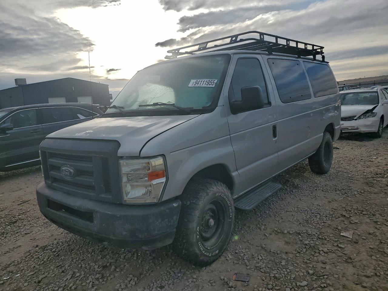 FORD ECONOLINE E350 SUPER DUTY WAGON