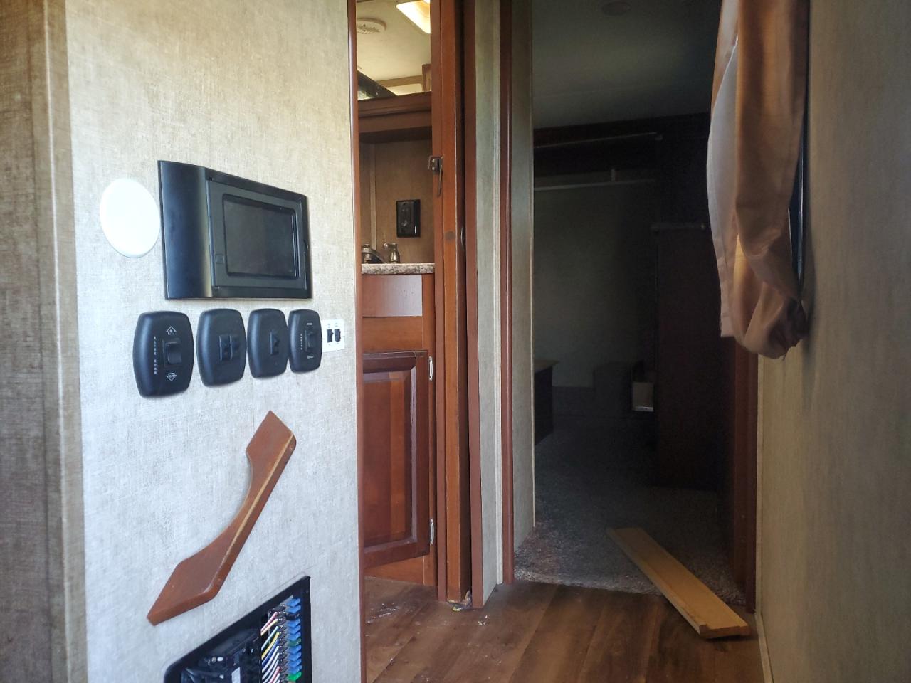 Lot #3284872022 2017 WILDWOOD WILDCAT