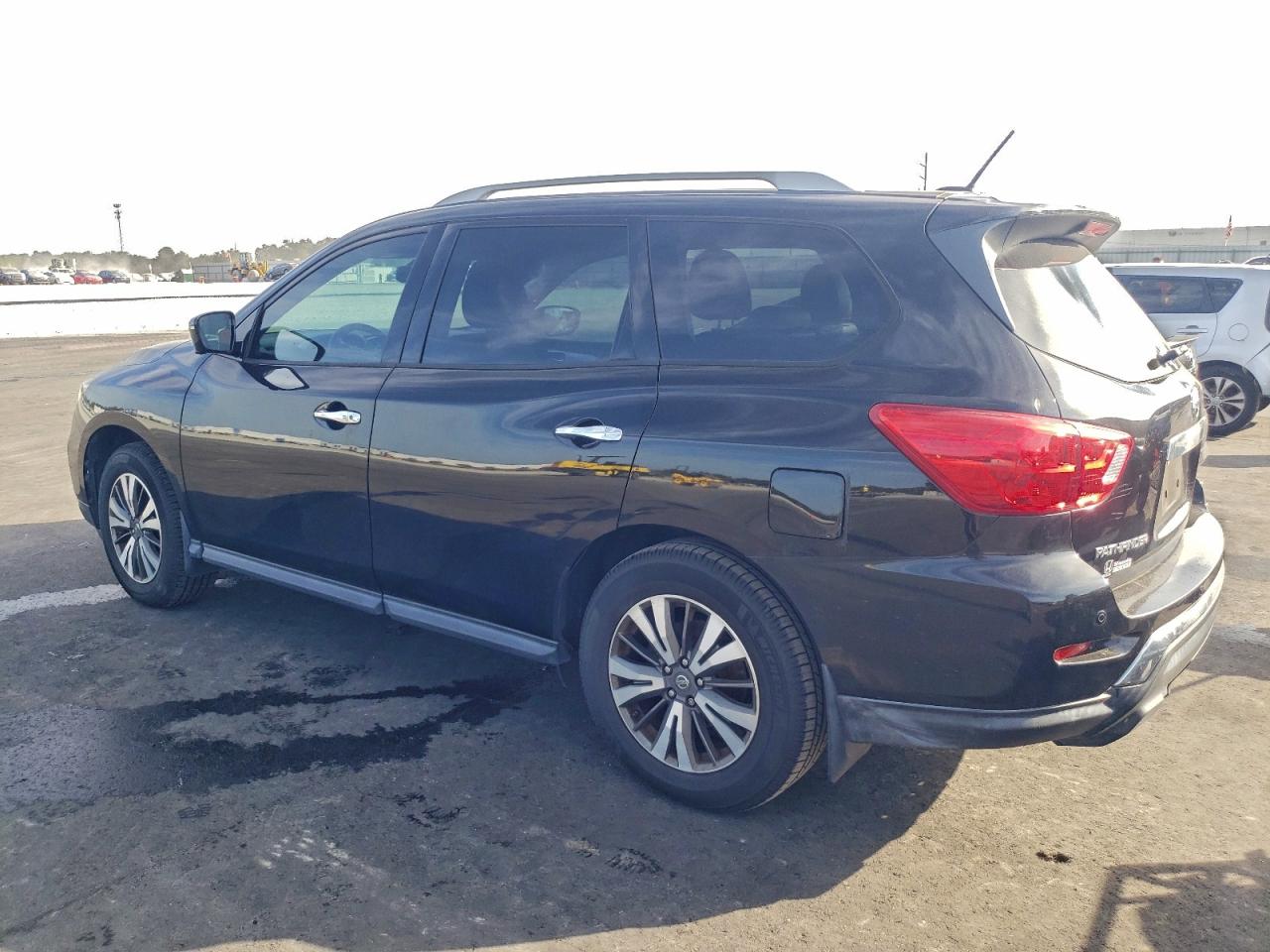 NISSAN PATHFINDER S