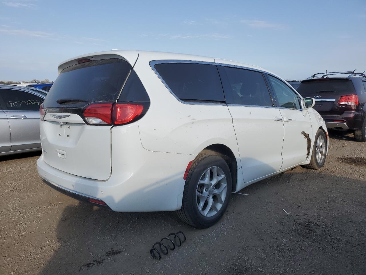 CHRYSLER PACIFICA TOURING PLUS