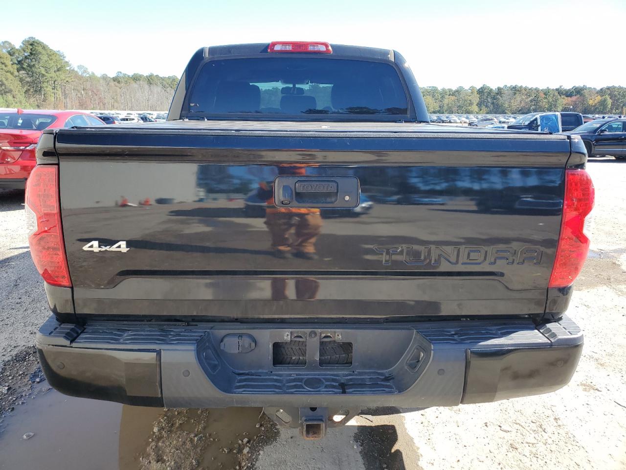 TOYOTA TUNDRA CREWMAX LIMITED