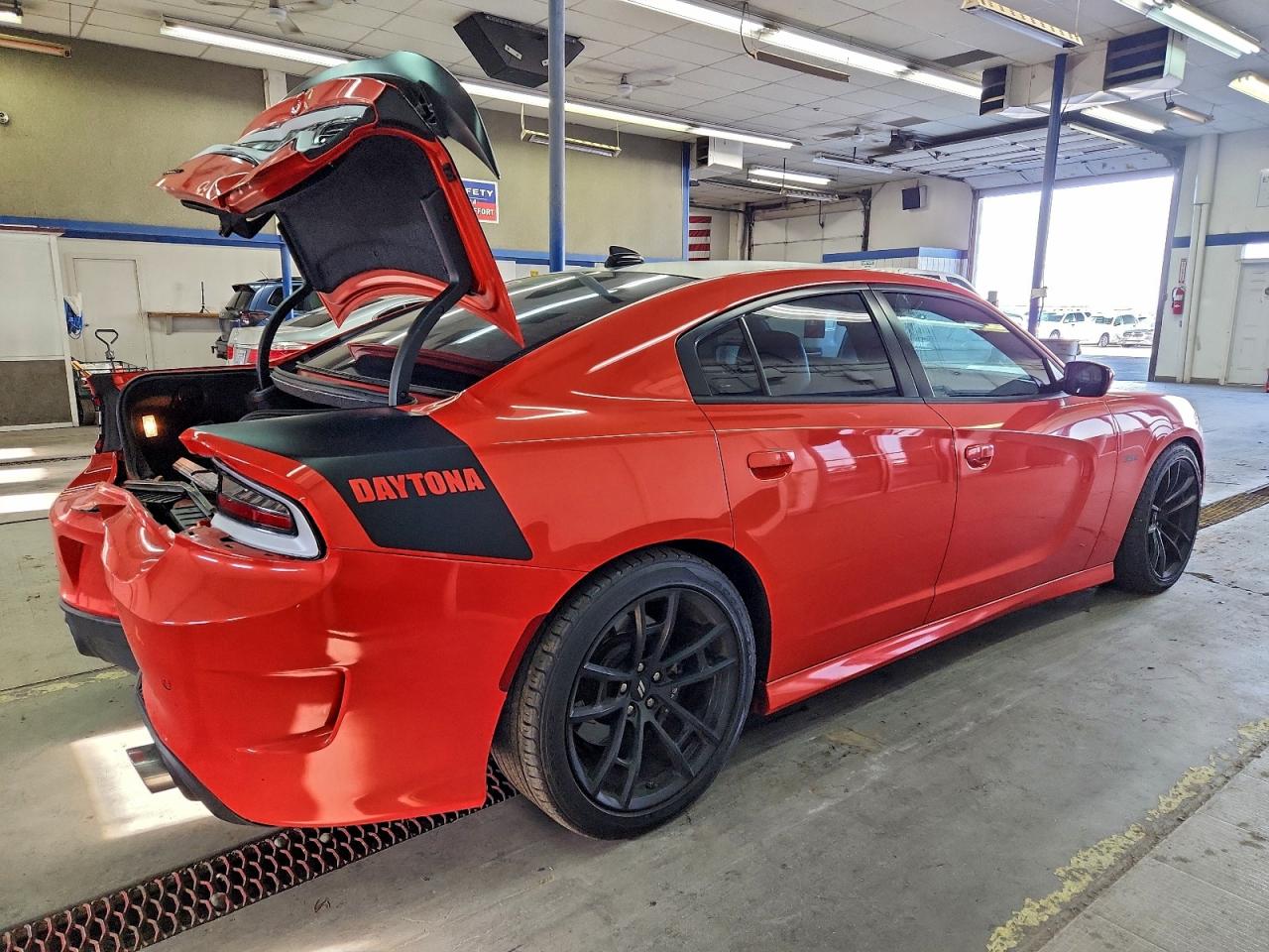 DODGE CHARGER R/T 392