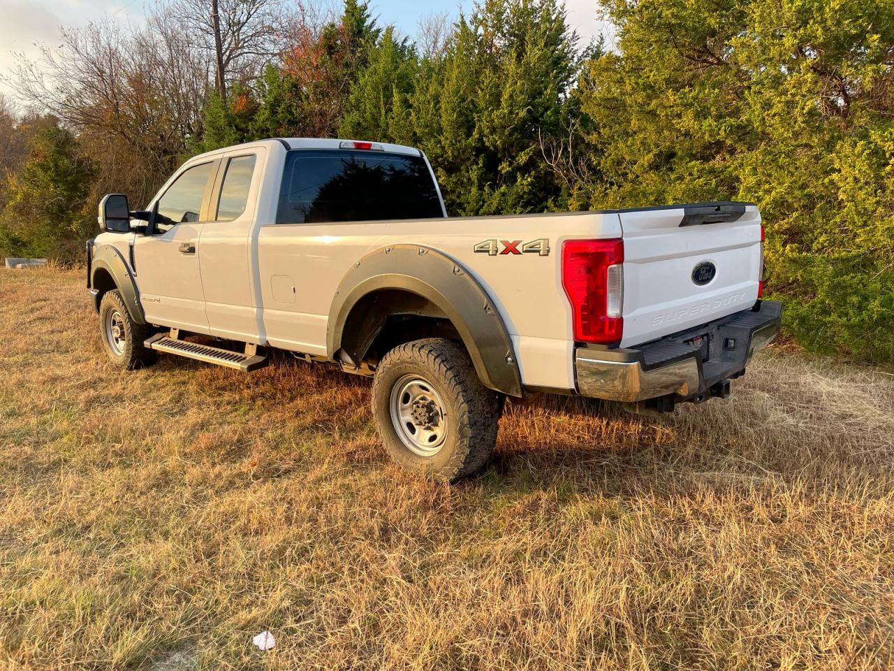 FORD F-250 SUPER DUTY