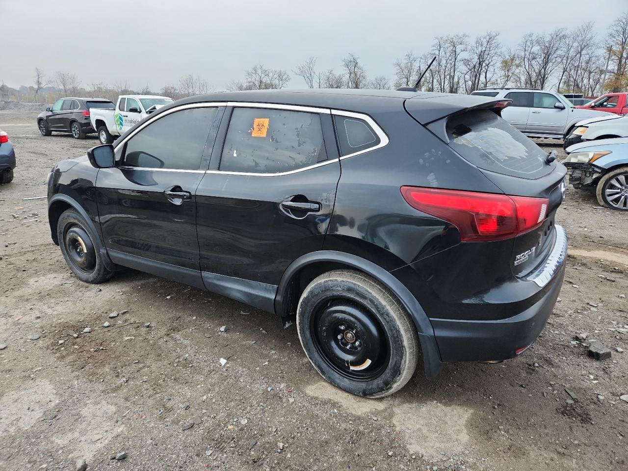 NISSAN ROGUE SPORT S