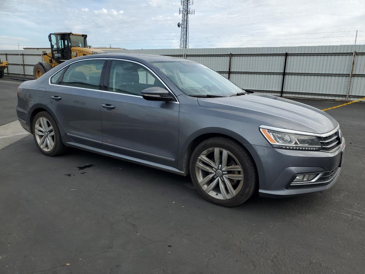 VOLKSWAGEN PASSAT SE