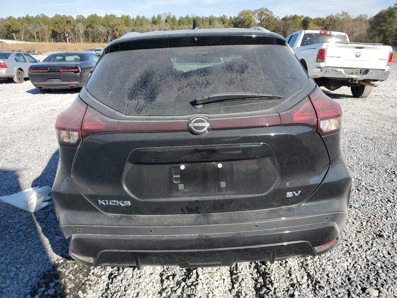 NISSAN KICKS SV