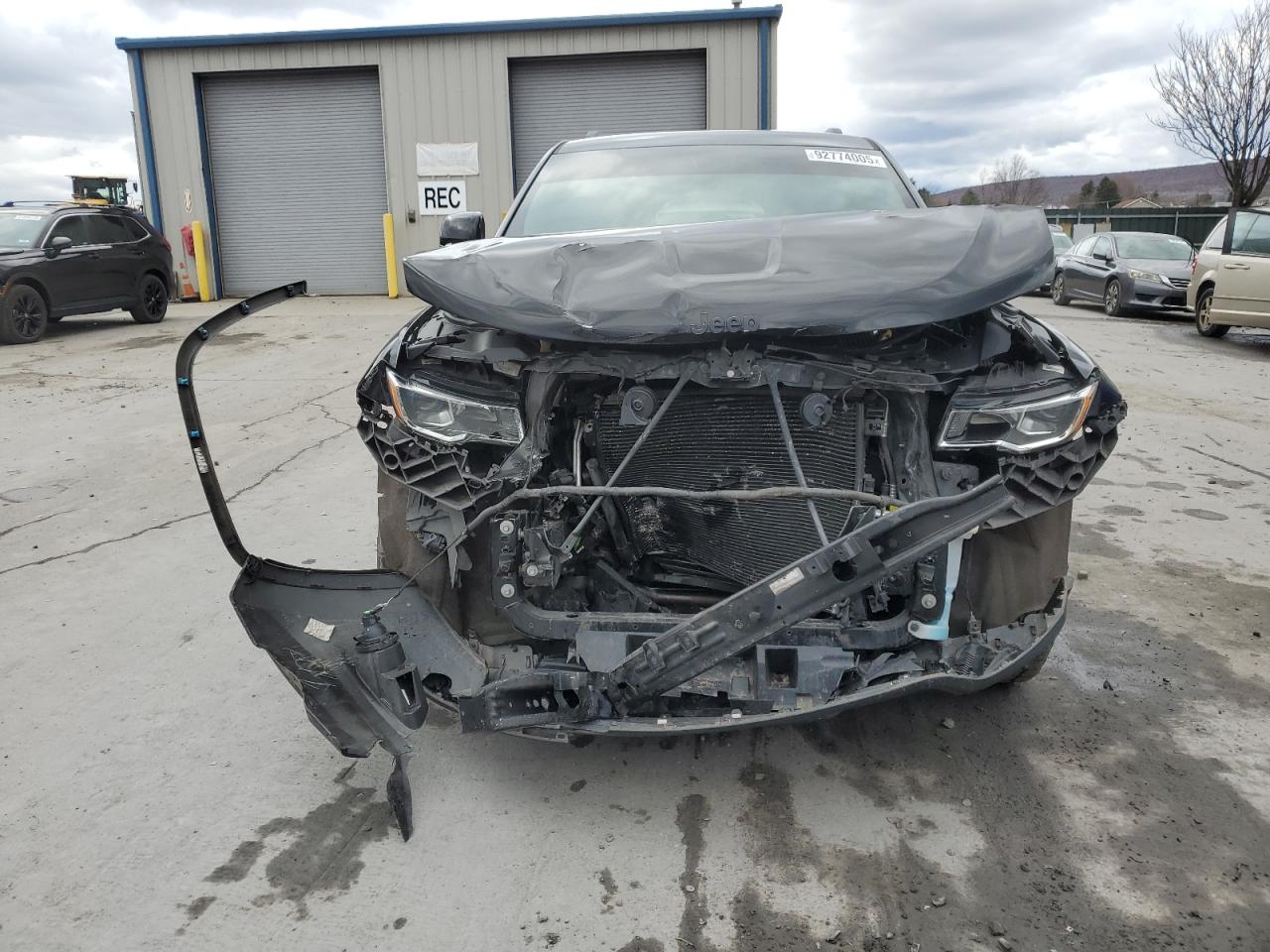 Lot #3301970457 2019 JEEP GRAND CHER