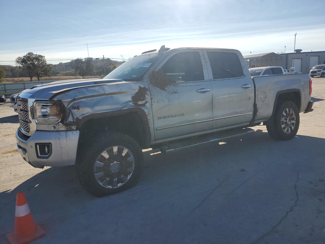 GMC SIERRA K2500 DENALI