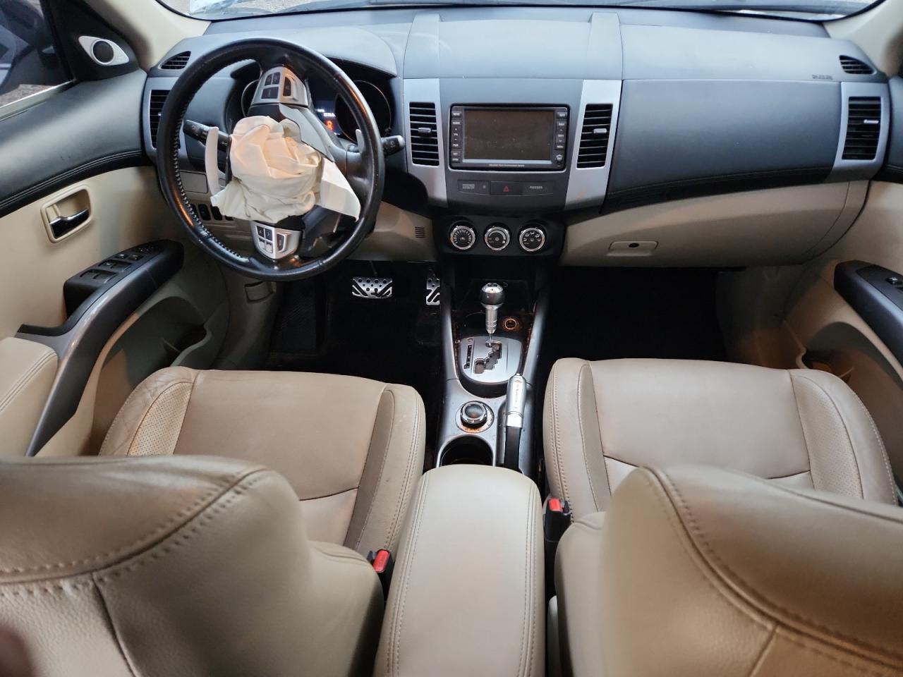 MITSUBISHI OUTLANDER GT