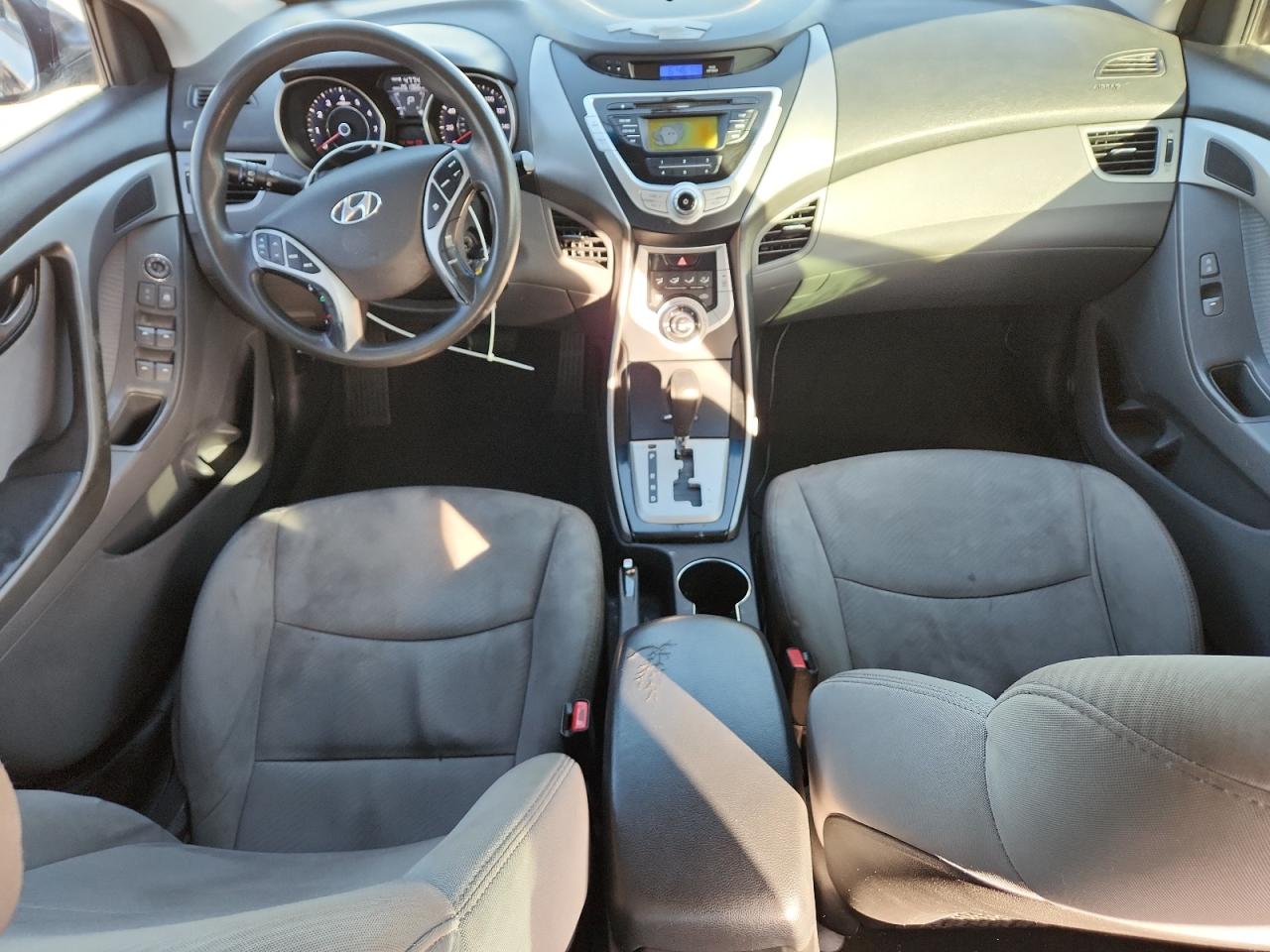 HYUNDAI ELANTRA GLS