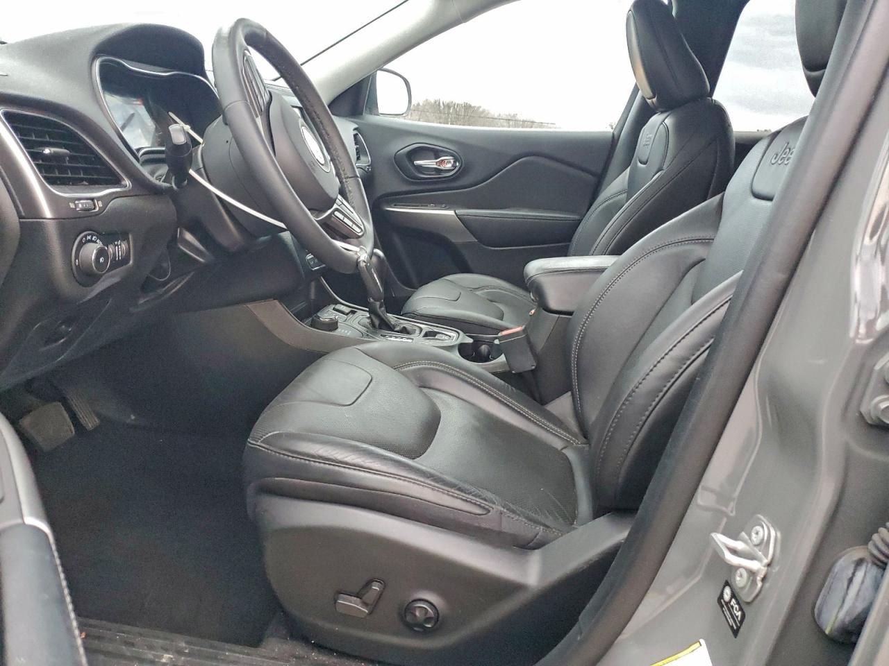 JEEP GRAND CHEROKEE LATITUDE LUX