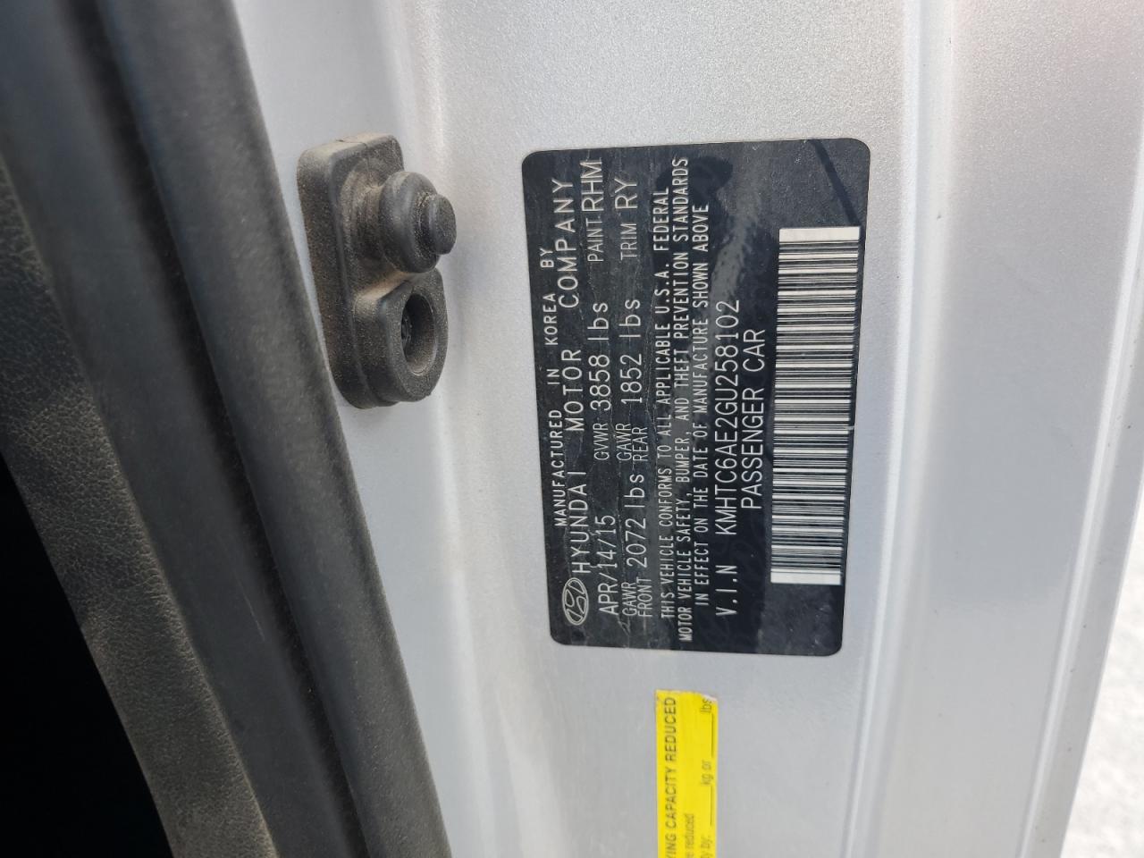 HYUNDAI VELOSTER TURBO