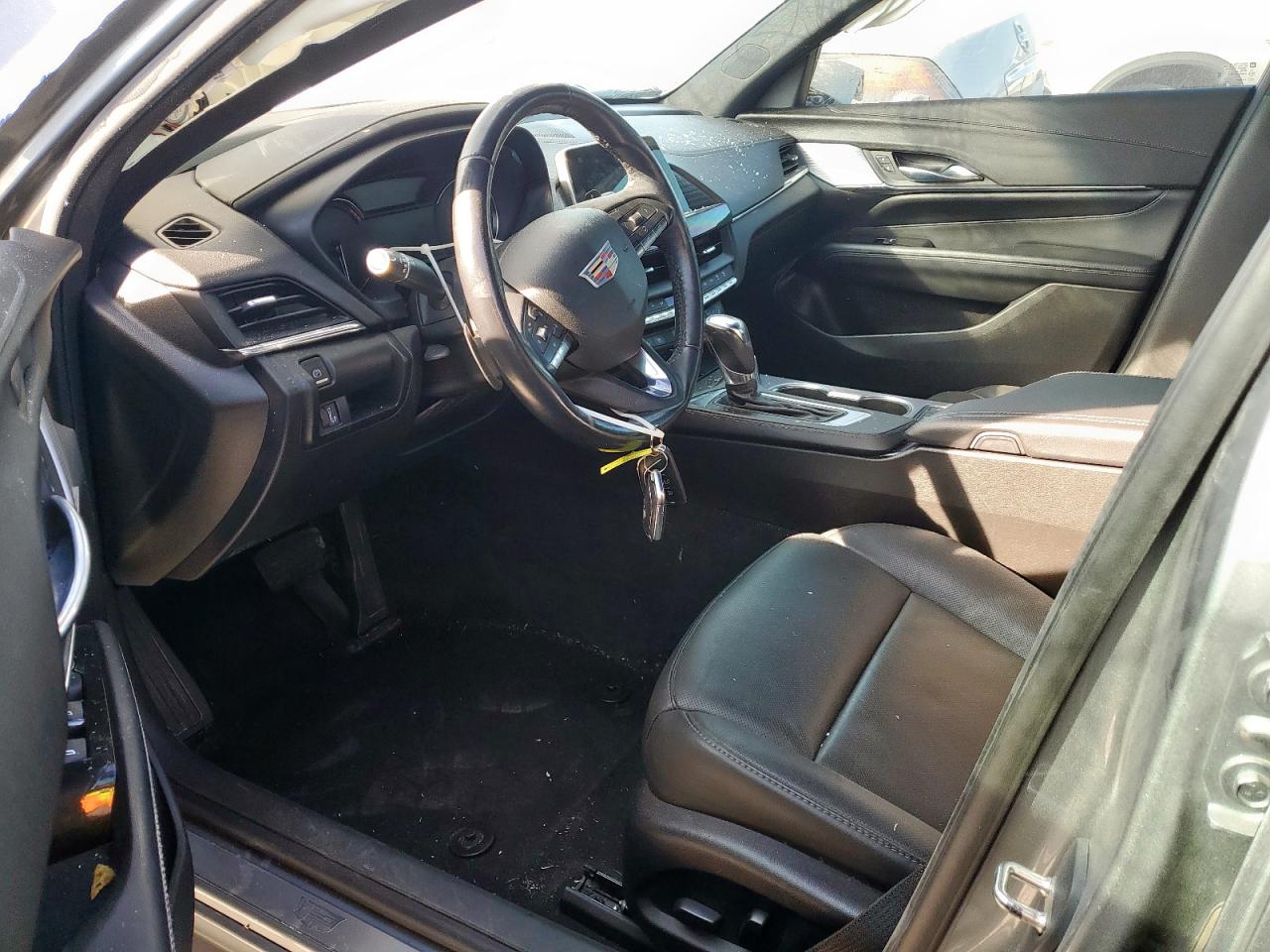 CADILLAC CT4 PREMIUM LUXURY