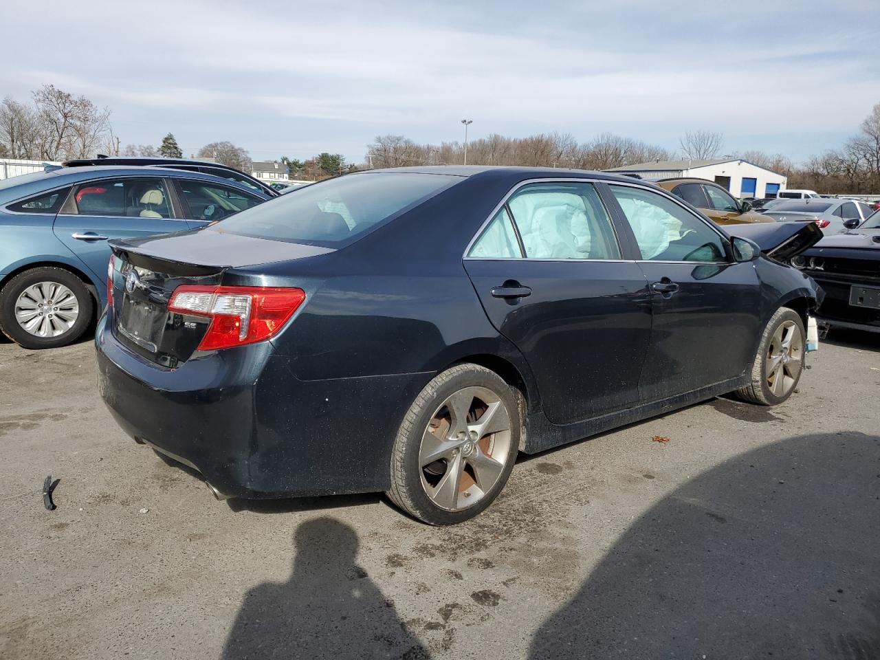 TOYOTA CAMRY L