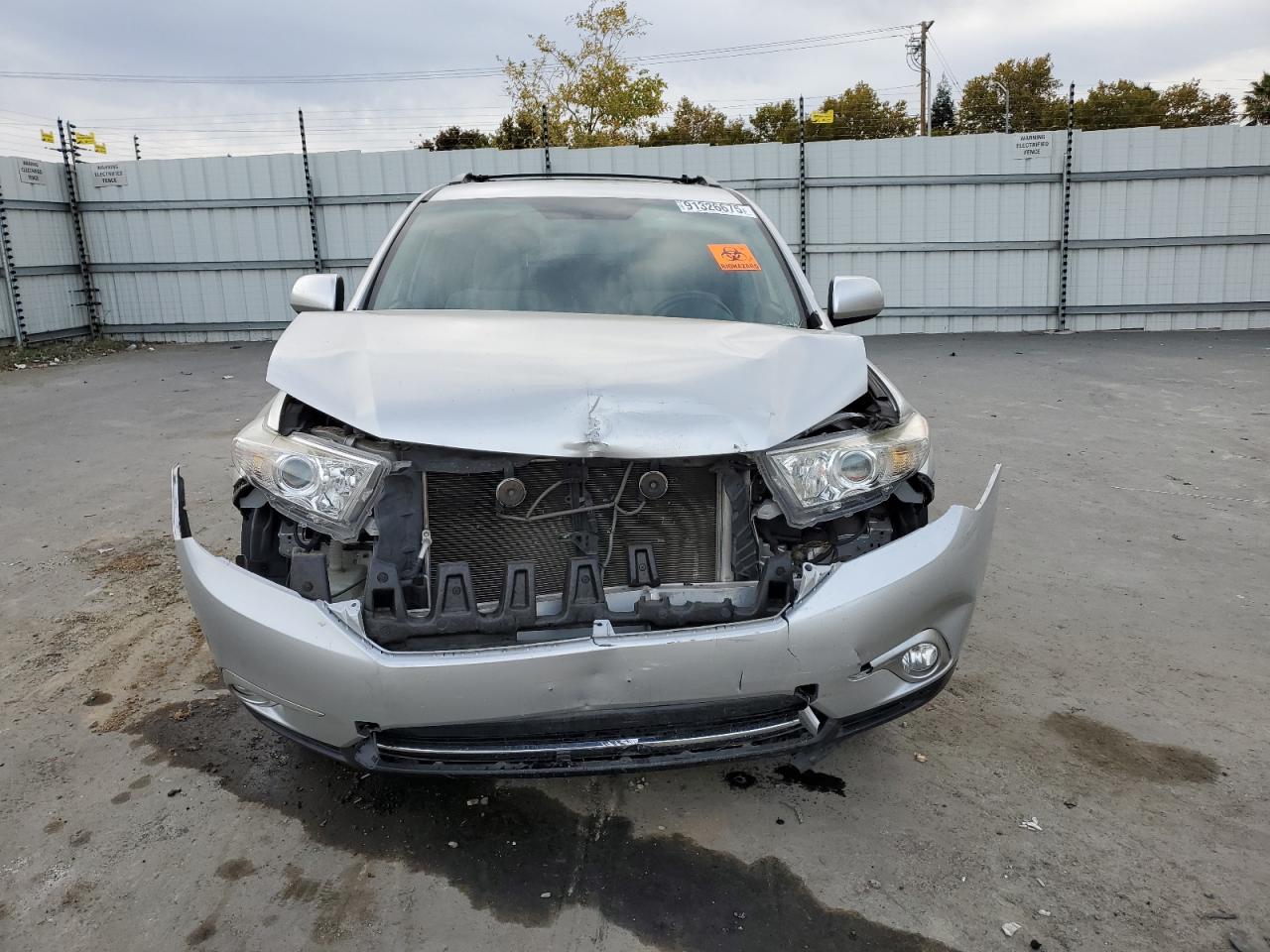 TOYOTA HIGHLANDER BASE