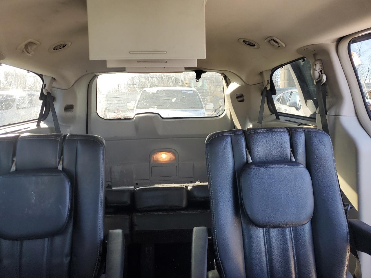 CHRYSLER TOWN & COUNTRY TOURING